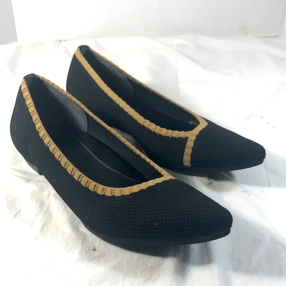 Vionic Women’s Dahlia Black Knit Trimmed in Beige Slip On Pointy Toe Flat Shoes